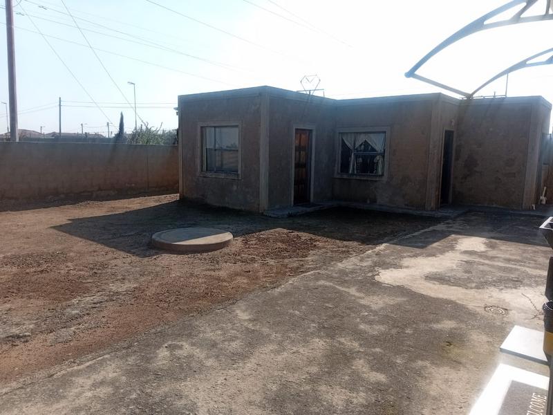 5 Bedroom Property for Sale in Windmill Park Gauteng