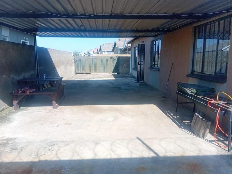 5 Bedroom Property for Sale in Windmill Park Gauteng