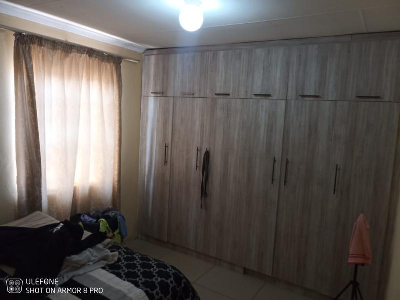 2 Bedroom Property for Sale in Windmill Park Gauteng