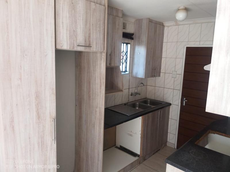 2 Bedroom Property for Sale in Windmill Park Gauteng