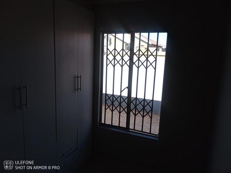 2 Bedroom Property for Sale in Windmill Park Gauteng
