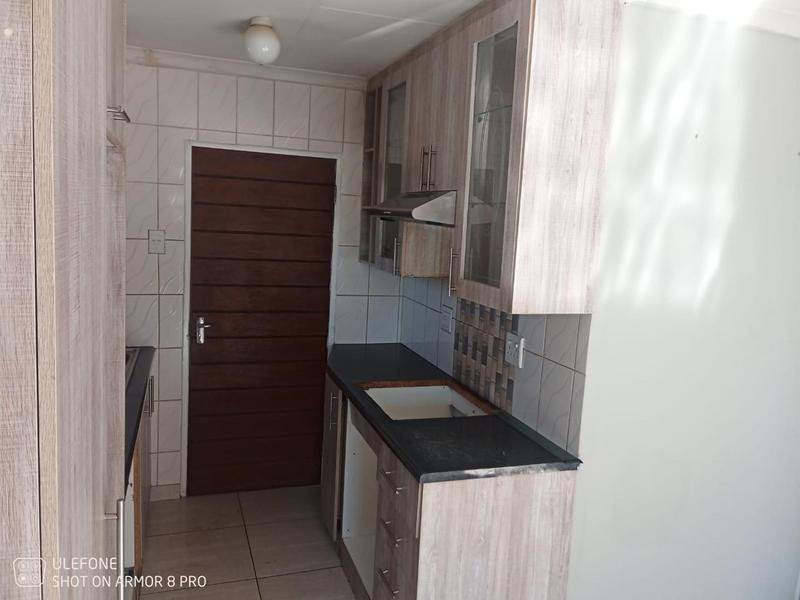 2 Bedroom Property for Sale in Windmill Park Gauteng