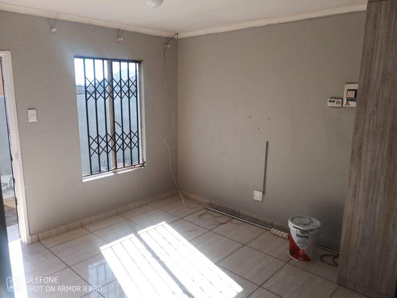 2 Bedroom Property for Sale in Windmill Park Gauteng
