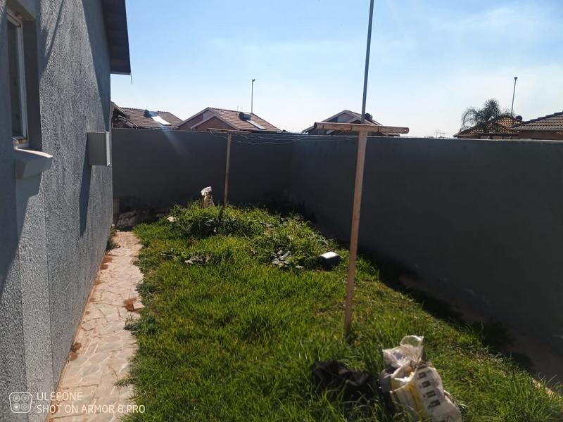 2 Bedroom Property for Sale in Windmill Park Gauteng
