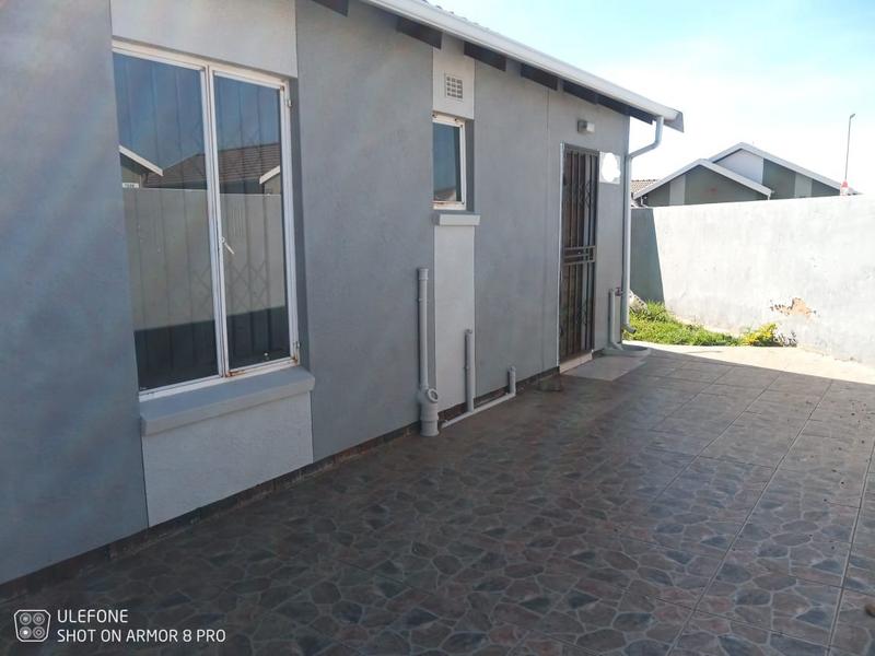 2 Bedroom Property for Sale in Windmill Park Gauteng