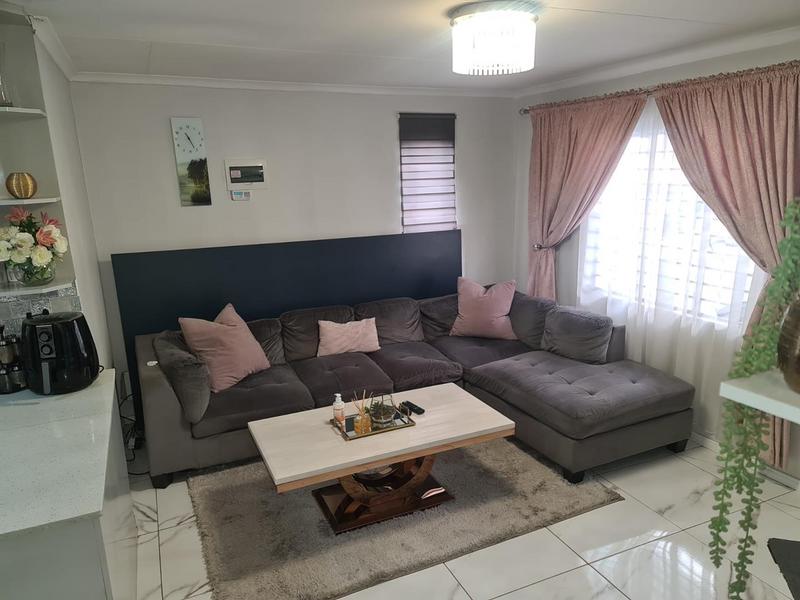 3 Bedroom Property for Sale in Windmill Park Gauteng