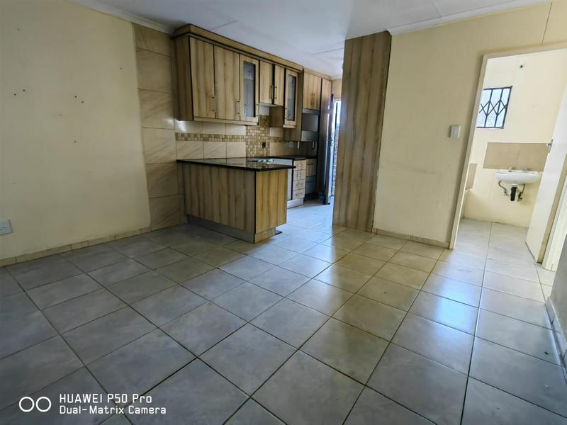 2 Bedroom Property for Sale in Windmill Park Gauteng