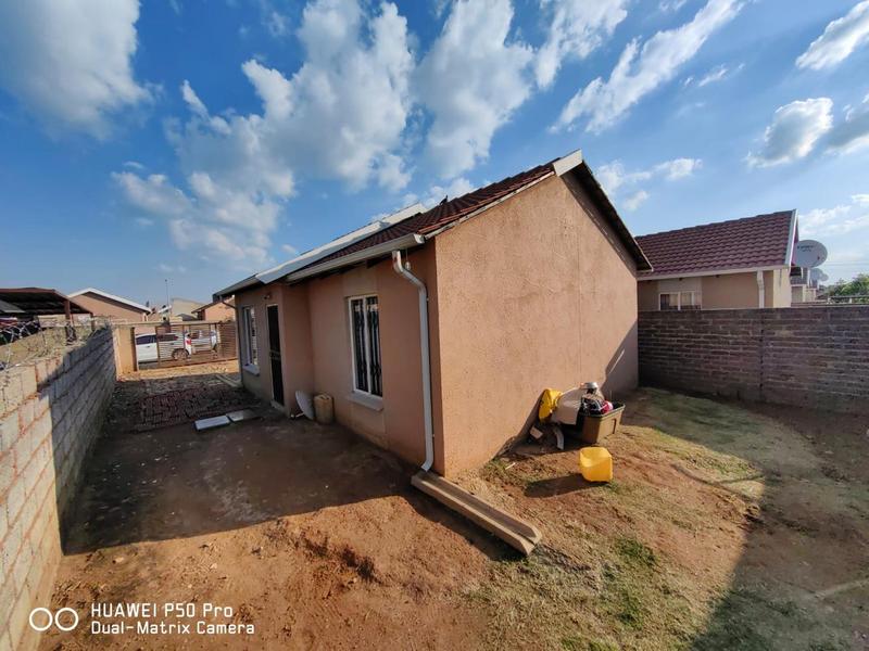 2 Bedroom Property for Sale in Windmill Park Gauteng