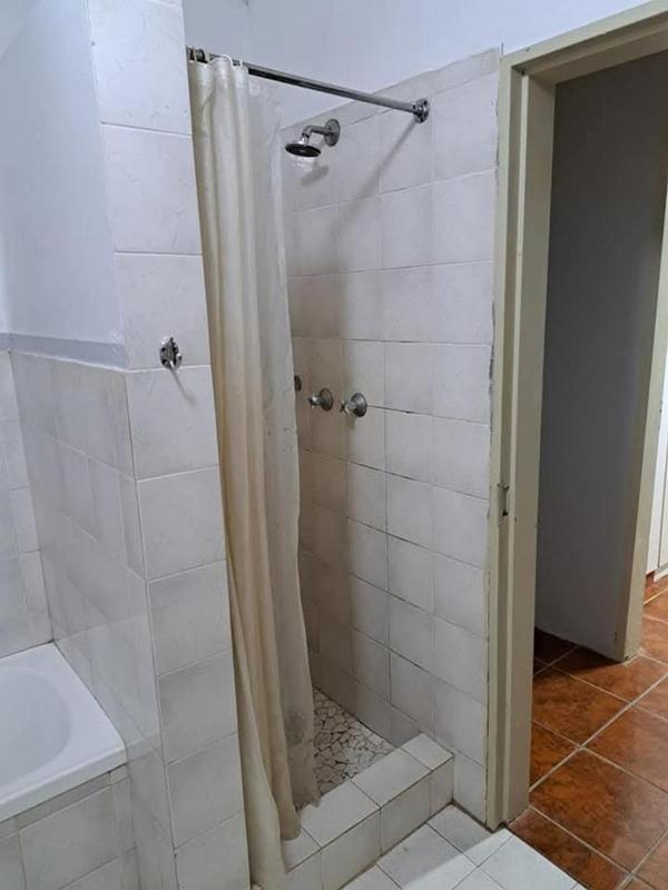 5 Bedroom Property for Sale in Dalpark Gauteng