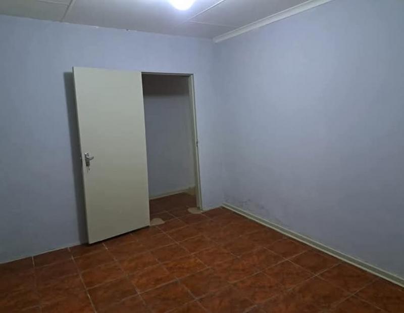 5 Bedroom Property for Sale in Dalpark Gauteng