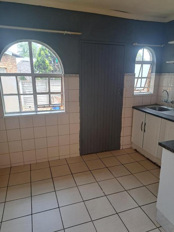 5 Bedroom Property for Sale in Dalpark Gauteng