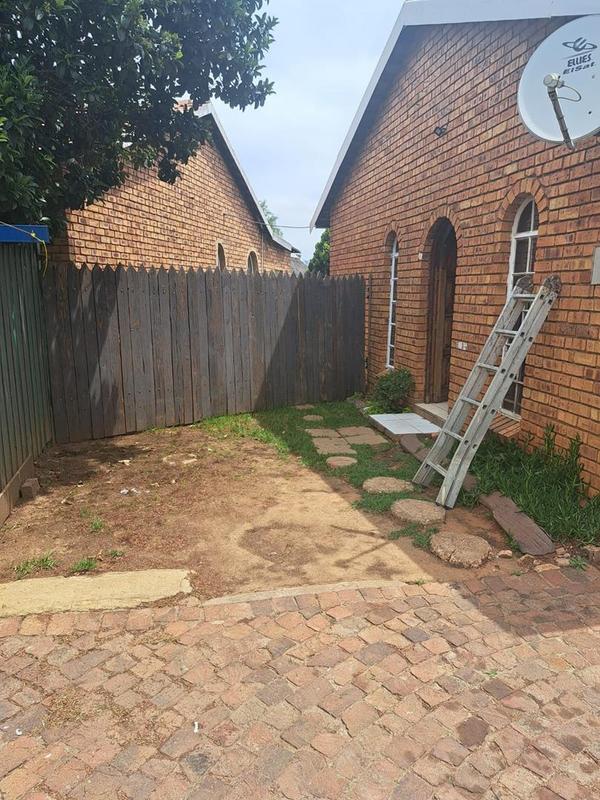 5 Bedroom Property for Sale in Dalpark Gauteng