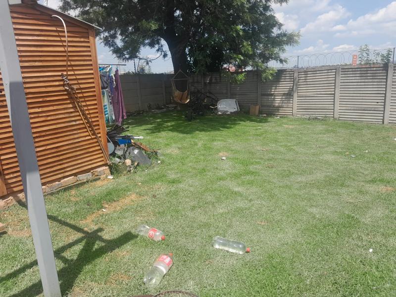 5 Bedroom Property for Sale in Dalpark Gauteng