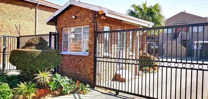 2 Bedroom Property for Sale in Dalpark Gauteng