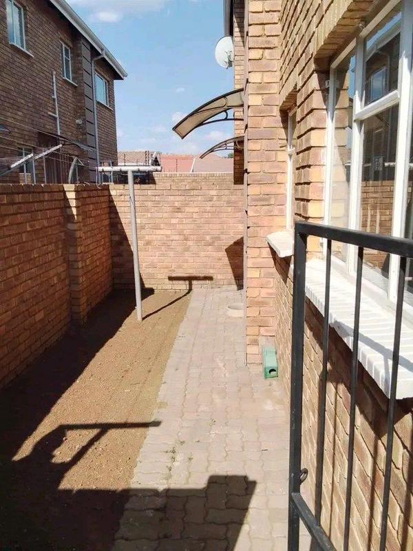 2 Bedroom Property for Sale in Dalpark Gauteng