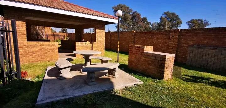 2 Bedroom Property for Sale in Dalpark Gauteng