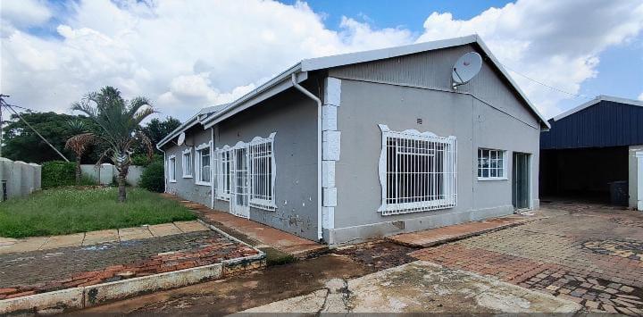 3 Bedroom Property for Sale in Dalview Gauteng