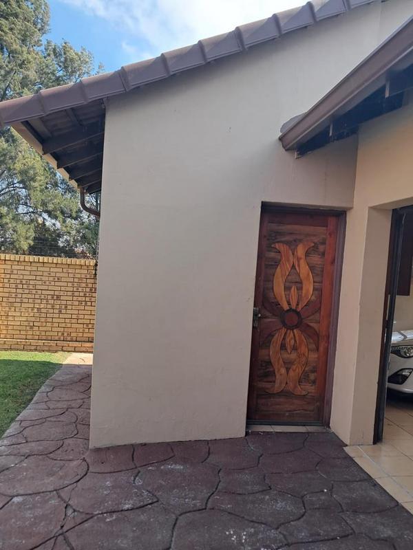 3 Bedroom Property for Sale in Leachville Gauteng