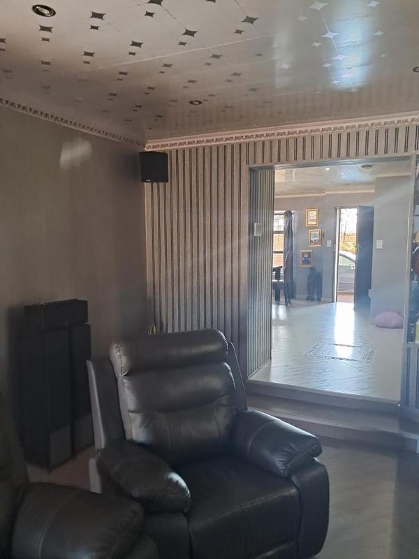 3 Bedroom Property for Sale in Leachville Gauteng