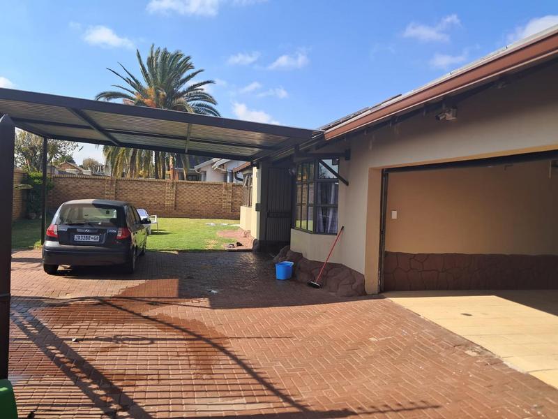 3 Bedroom Property for Sale in Leachville Gauteng