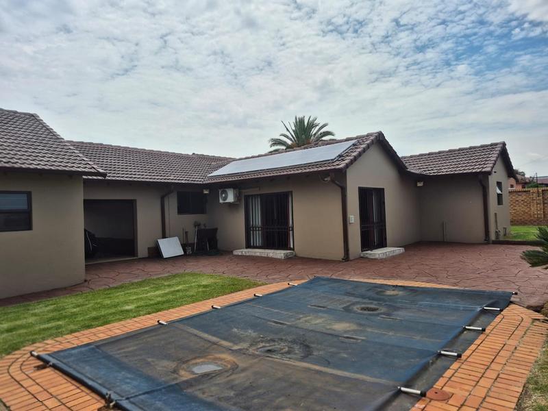3 Bedroom Property for Sale in Leachville Gauteng