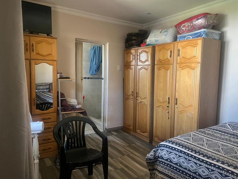 4 Bedroom Property for Sale in Illiondale Gauteng