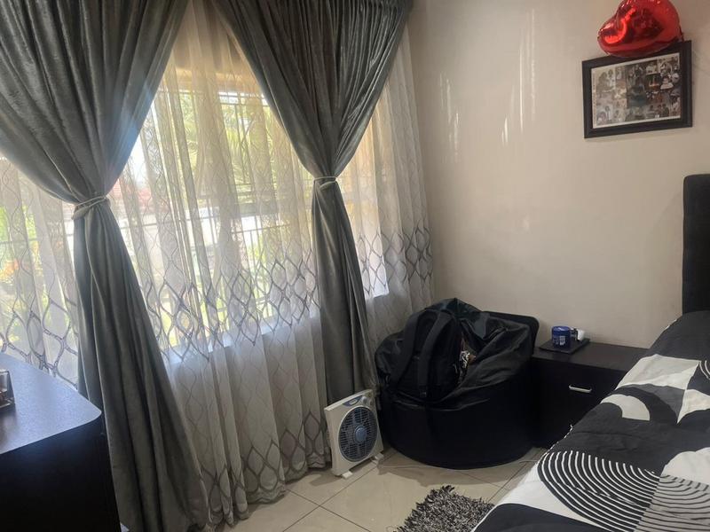 4 Bedroom Property for Sale in Illiondale Gauteng