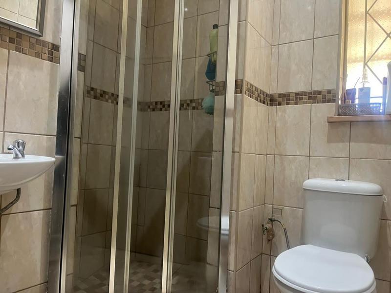 4 Bedroom Property for Sale in Illiondale Gauteng