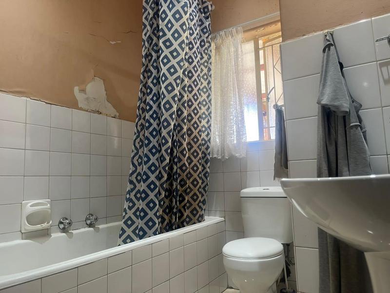 4 Bedroom Property for Sale in Illiondale Gauteng