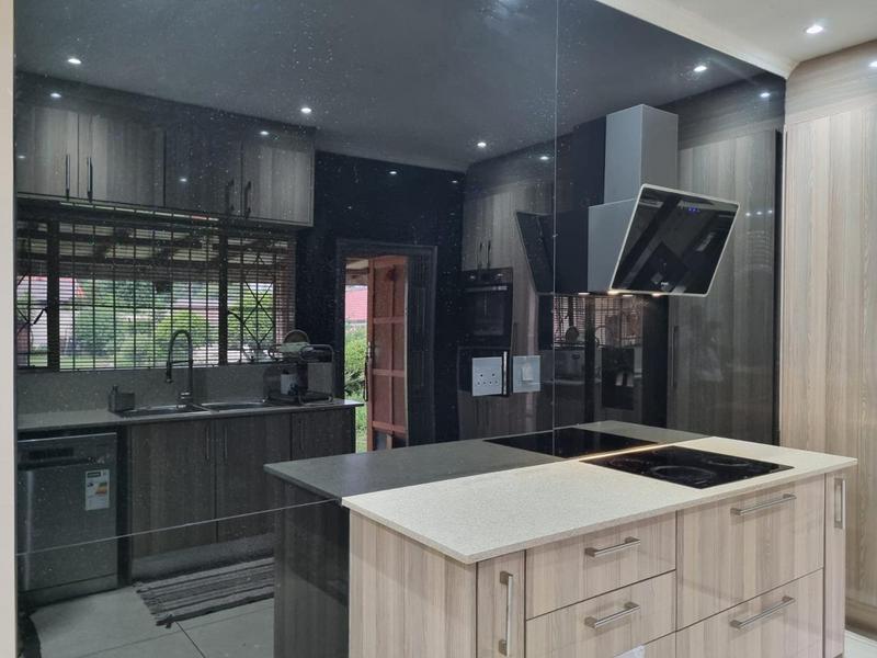 4 Bedroom Property for Sale in Illiondale Gauteng