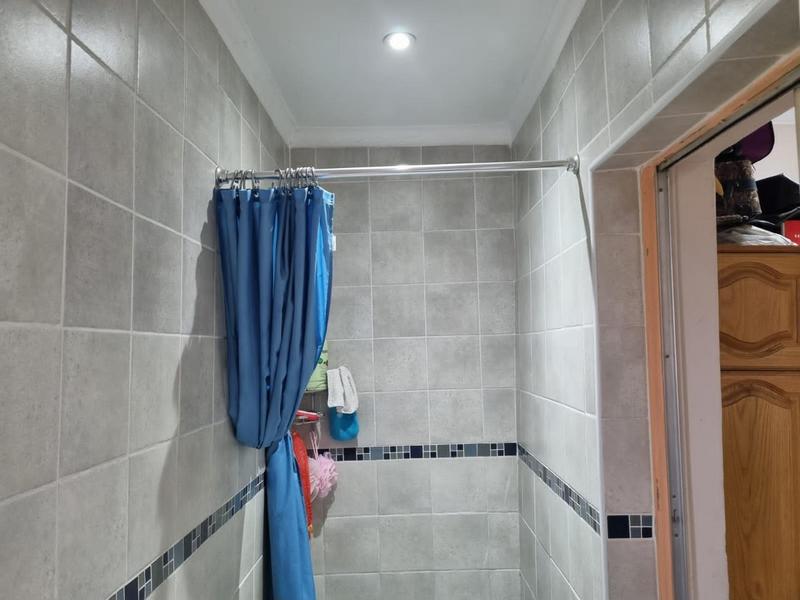 4 Bedroom Property for Sale in Illiondale Gauteng