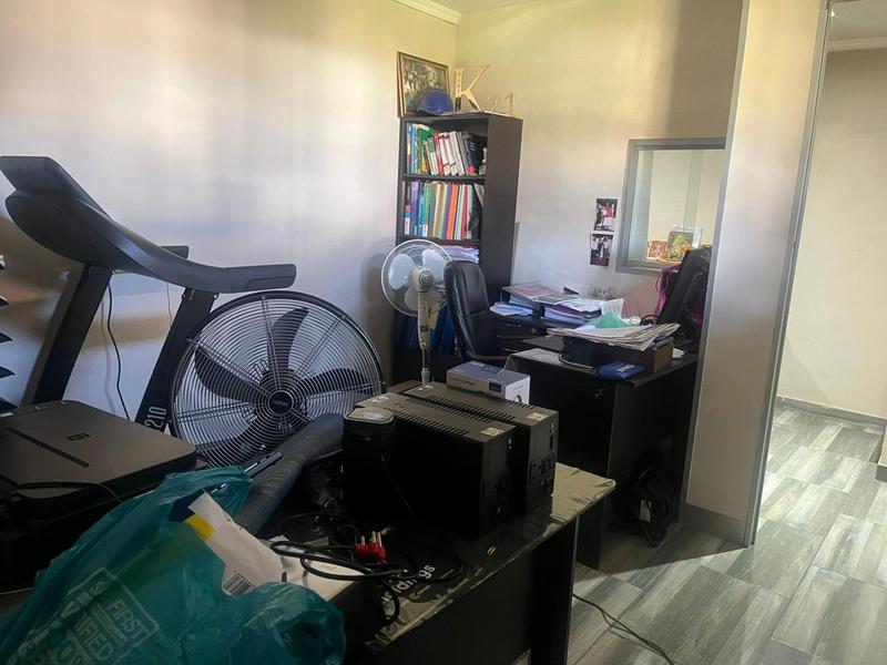 4 Bedroom Property for Sale in Illiondale Gauteng