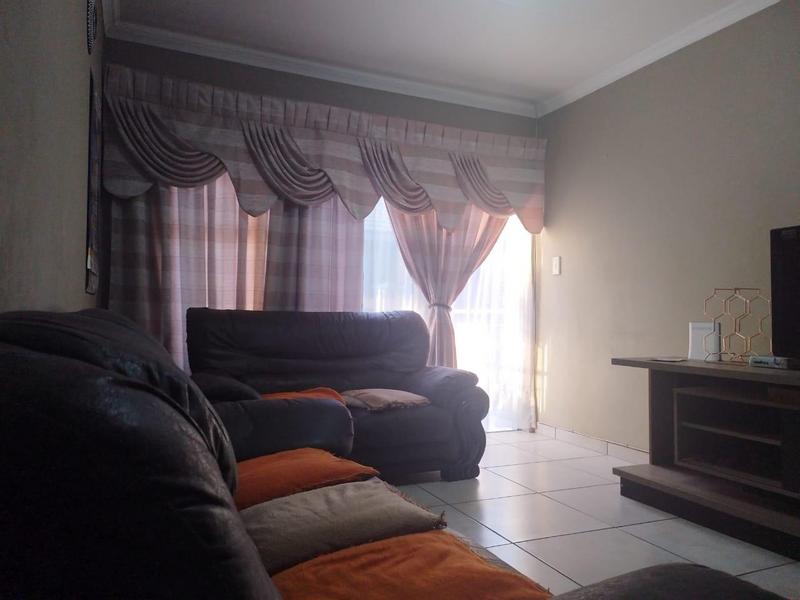 3 Bedroom Property for Sale in Albemarle Gauteng