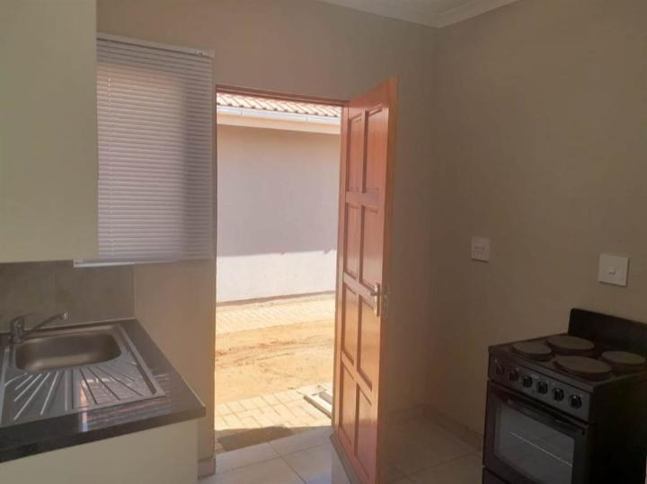 2 Bedroom Property for Sale in Klippoortje Gauteng