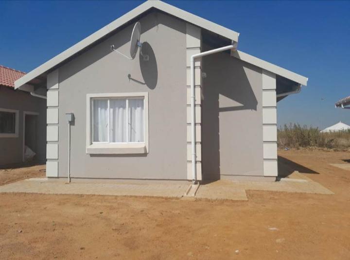 2 Bedroom Property for Sale in Klippoortje Gauteng