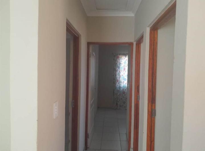 2 Bedroom Property for Sale in Klippoortje Gauteng