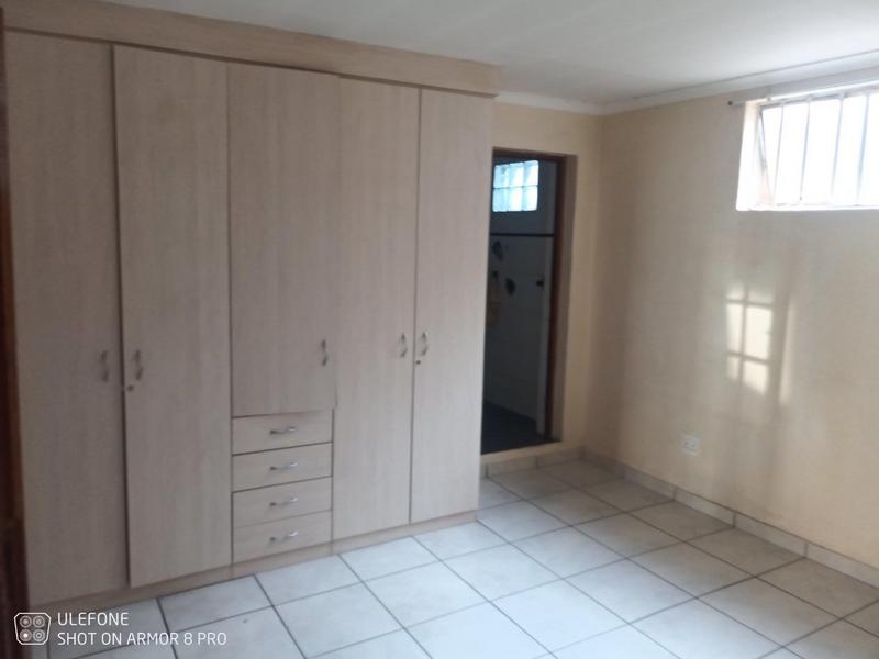 5 Bedroom Property for Sale in Lambton Gauteng
