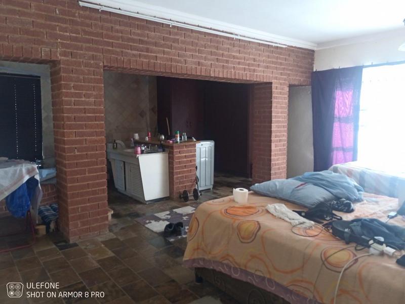 5 Bedroom Property for Sale in Lambton Gauteng