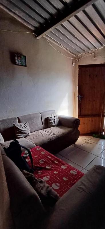 6 Bedroom Property for Sale in Rondebult Gauteng