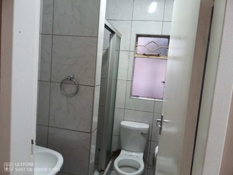 4 Bedroom Property for Sale in Rondebult Gauteng