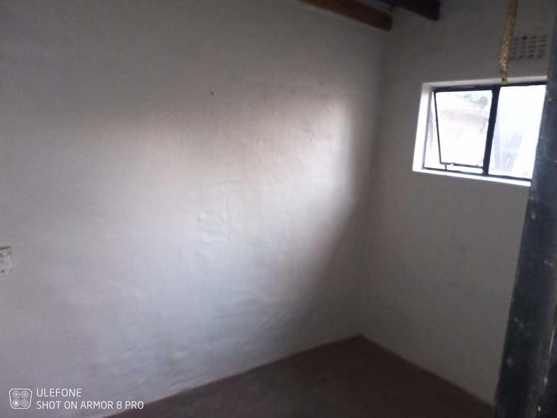 4 Bedroom Property for Sale in Rondebult Gauteng