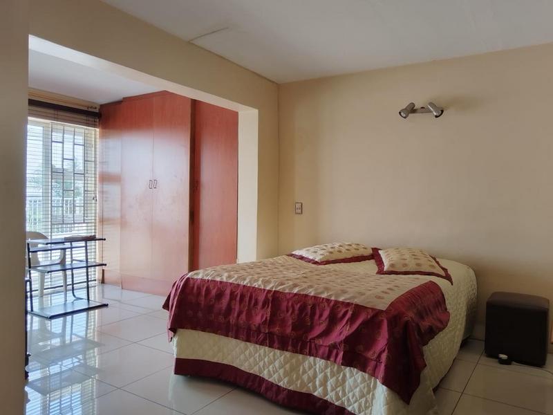 5 Bedroom Property for Sale in Sunnyrock Gauteng