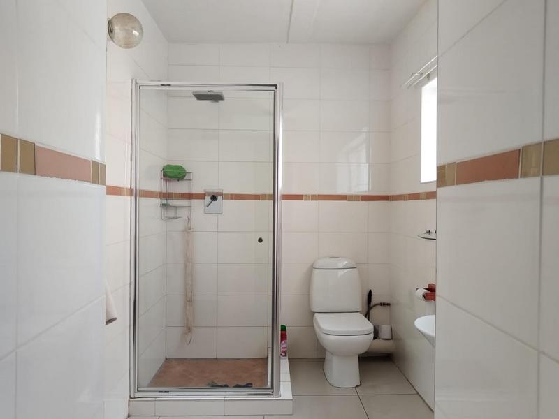 5 Bedroom Property for Sale in Sunnyrock Gauteng