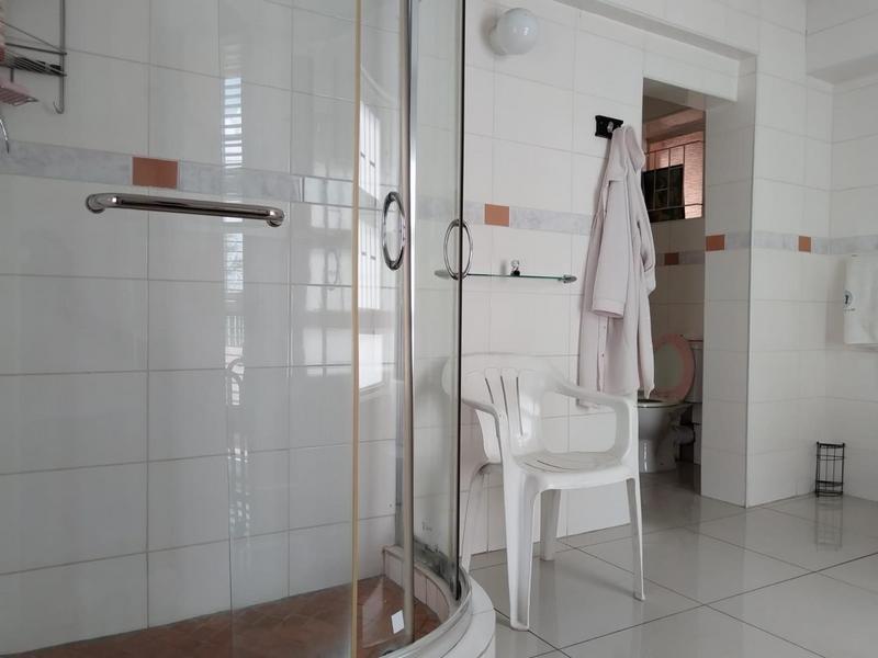5 Bedroom Property for Sale in Sunnyrock Gauteng