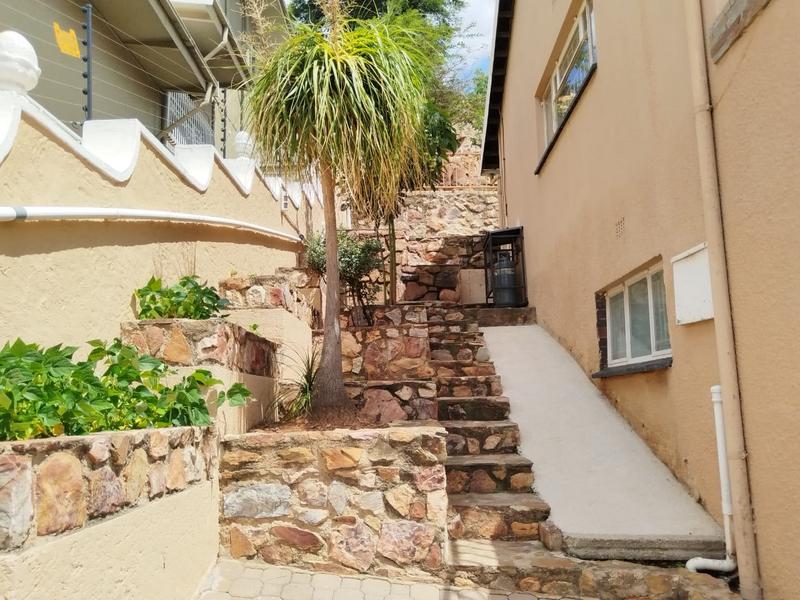 5 Bedroom Property for Sale in Sunnyrock Gauteng