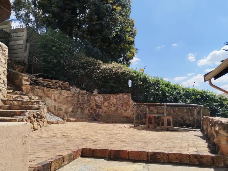 5 Bedroom Property for Sale in Sunnyrock Gauteng