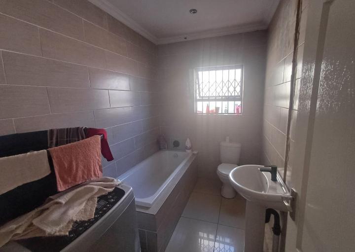 3 Bedroom Property for Sale in Phumula Gauteng