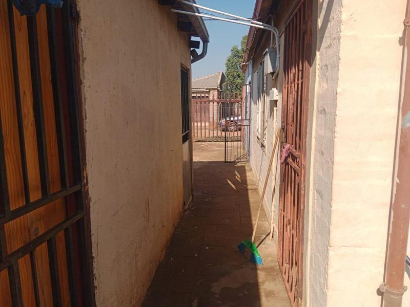 8 Bedroom Property for Sale in Phumula Gauteng