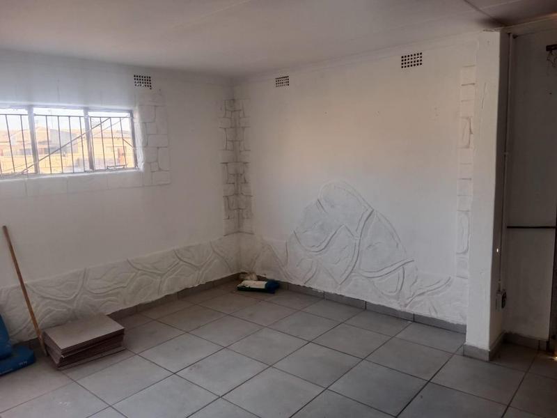 8 Bedroom Property for Sale in Phumula Gauteng