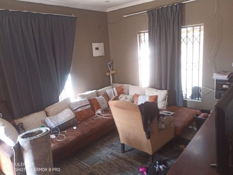 3 Bedroom Property for Sale in Phumula Gauteng